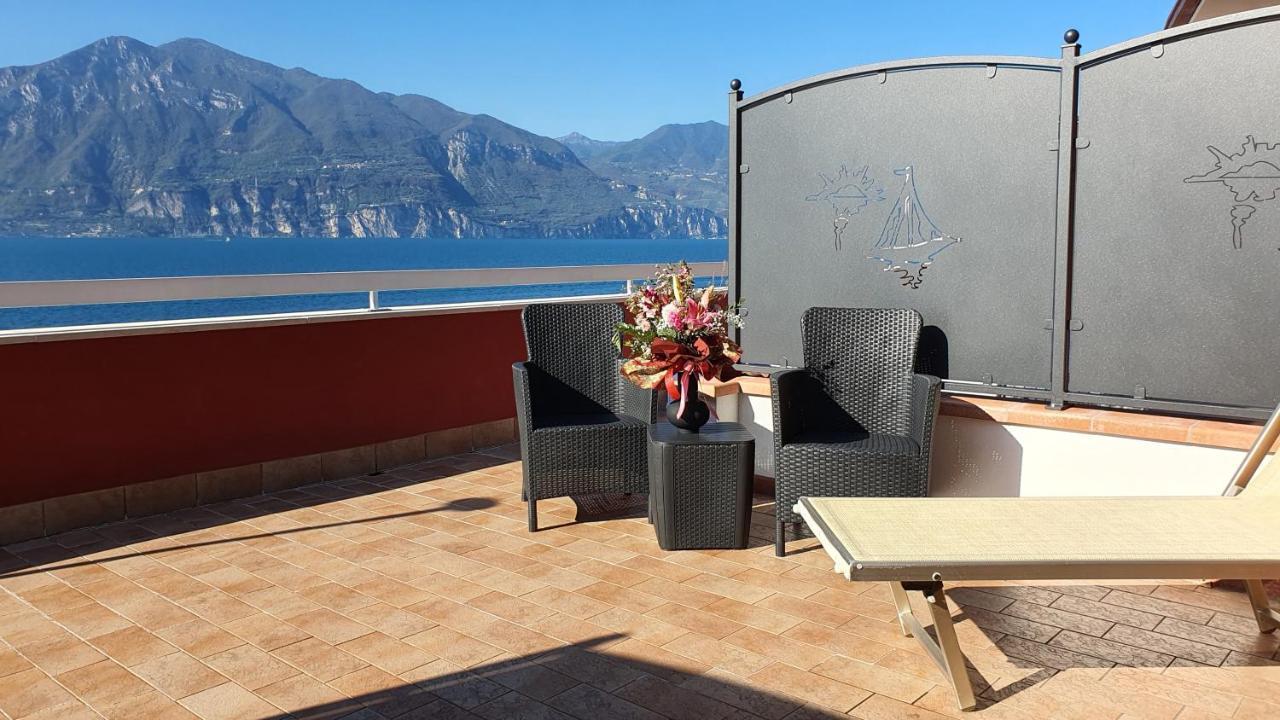 Hotel Merano Brenzone sul Garda Exteriör bild